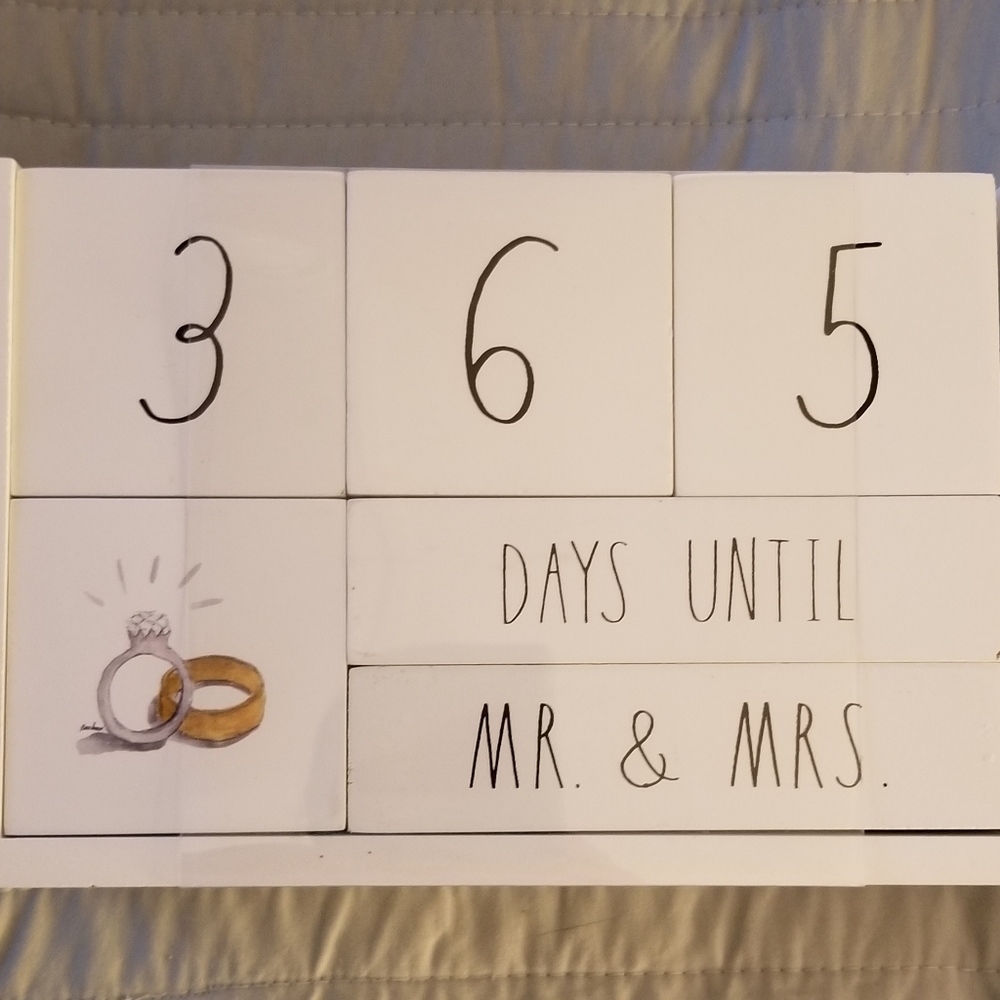 Rae Dunn Wooden Block Calendar. New